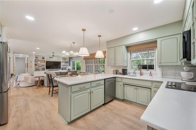 2718 BERKELEY AVENUE, Lakeland, FL 33803