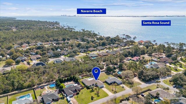 1724 Sea Lark Ln, Navarre, FL 32566