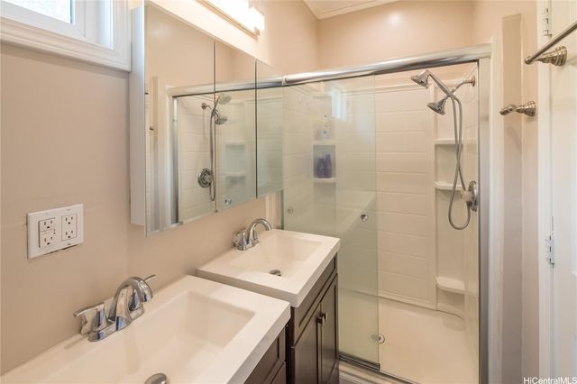 53-797 Kamehameha Highway, Hauula, HI 96717