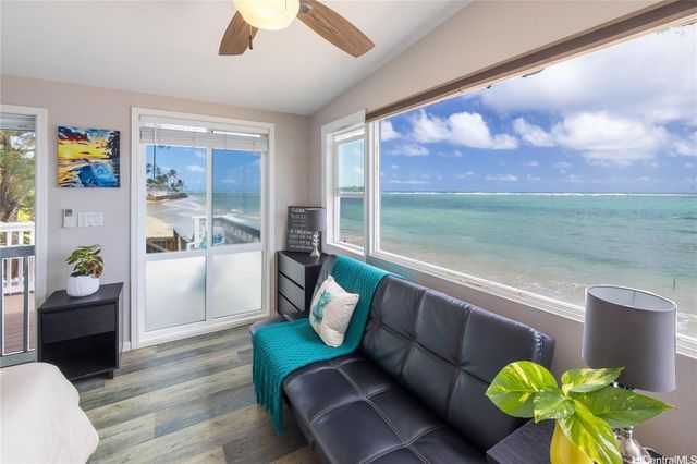 53-797 Kamehameha Highway, Hauula, HI 96717