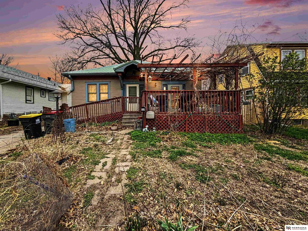 235 N 31st Street, Lincoln, NE 68503