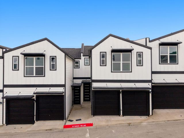 1300 Mckie DR 33, Austin, TX 78752