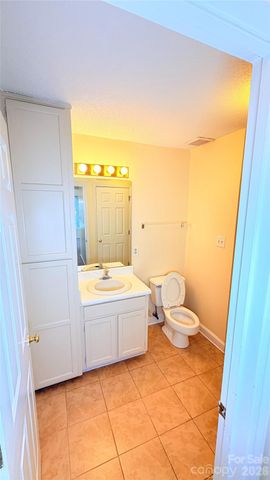 1101 #44 E Morehead Street, Charlotte, NC 28204