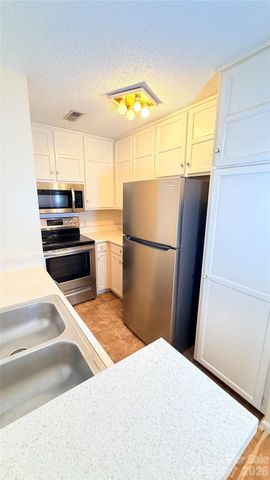 1101 #44 E Morehead Street, Charlotte, NC 28204