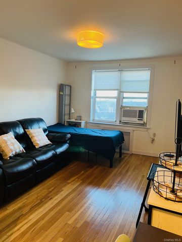 110-20 71st Ave 416, Forest Hills, NY 11375