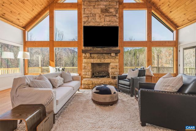 7102 BLACKWELLS HOLLOW RD, Crozet, VA 22932