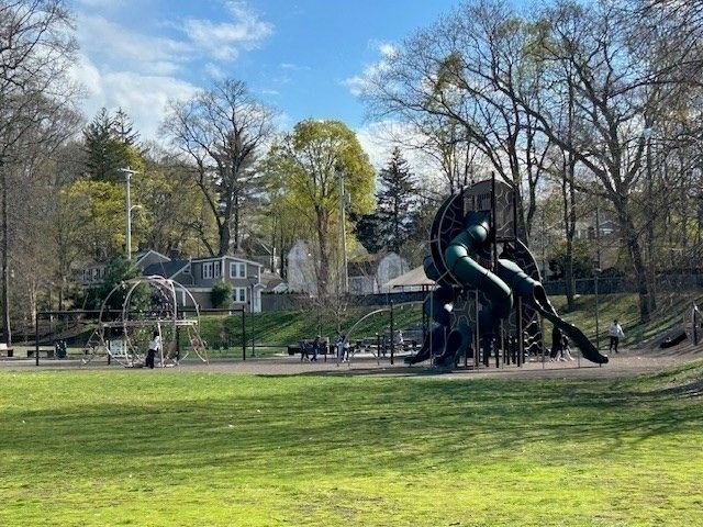 29 Karen Ln, Weymouth, MA 02188