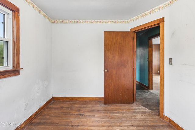 1313 Oasis Road, Bulls Gap, TN 37711