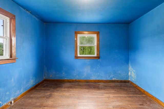 1313 Oasis Road, Bulls Gap, TN 37711