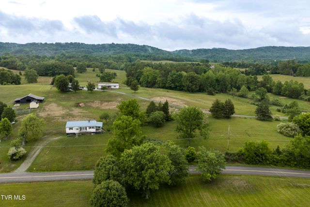 1313 Oasis Road, Bulls Gap, TN 37711