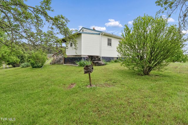 1313 Oasis Road, Bulls Gap, TN 37711