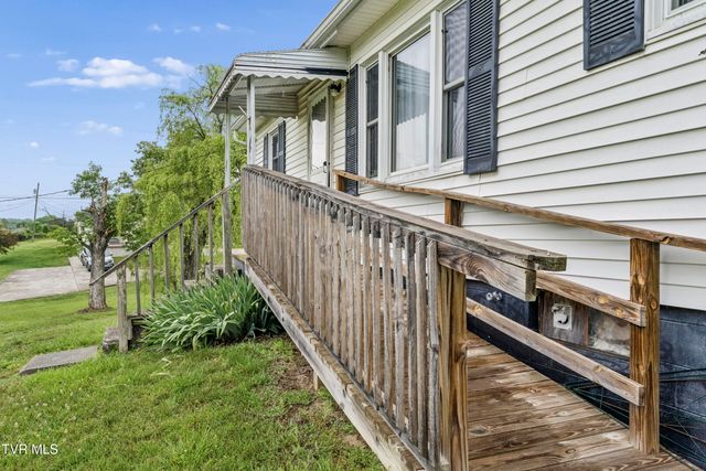 1313 Oasis Road, Bulls Gap, TN 37711