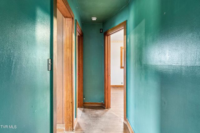 1313 Oasis Road, Bulls Gap, TN 37711