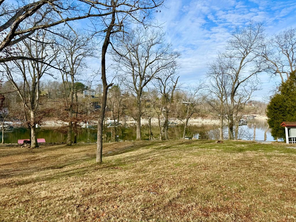 304 Persimmon Way, Harrodsburg, KY 40330