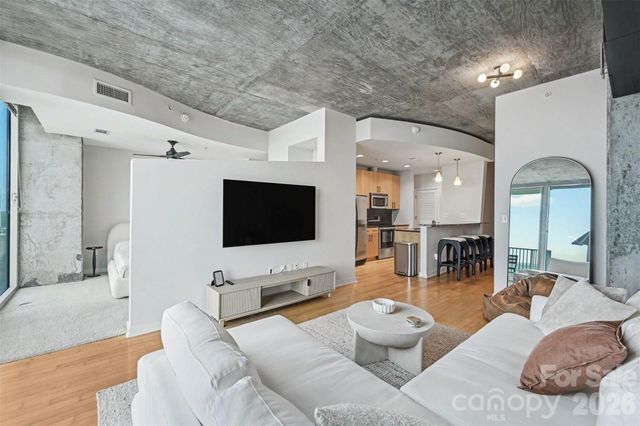 210 N Church Street 2204, Charlotte, NC 28202