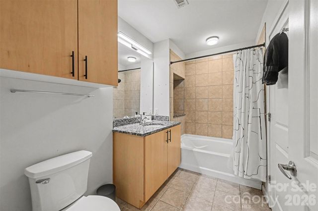 210 N Church Street 2204, Charlotte, NC 28202