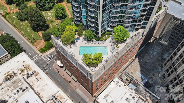 210 N Church Street 2204, Charlotte, NC 28202