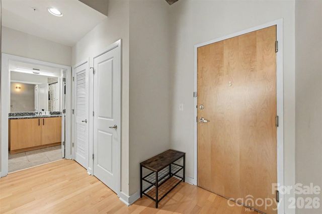210 N Church Street 2204, Charlotte, NC 28202