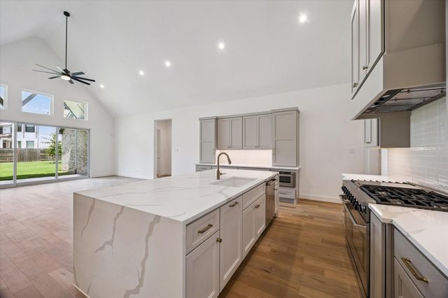 422 Venado View Court, Conroe, TX 77304