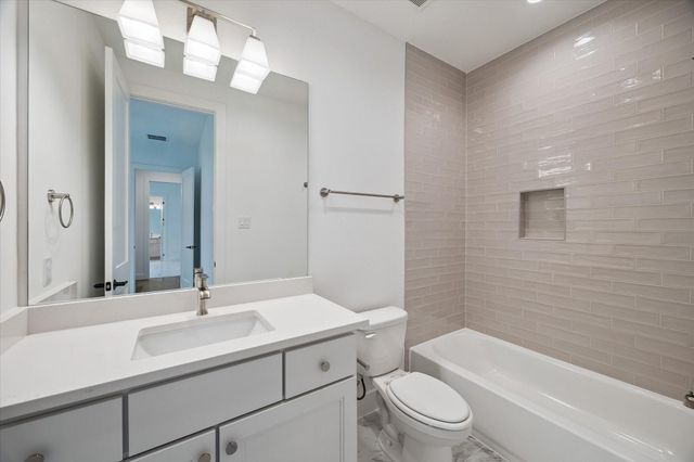 422 Venado View Court, Conroe, TX 77304
