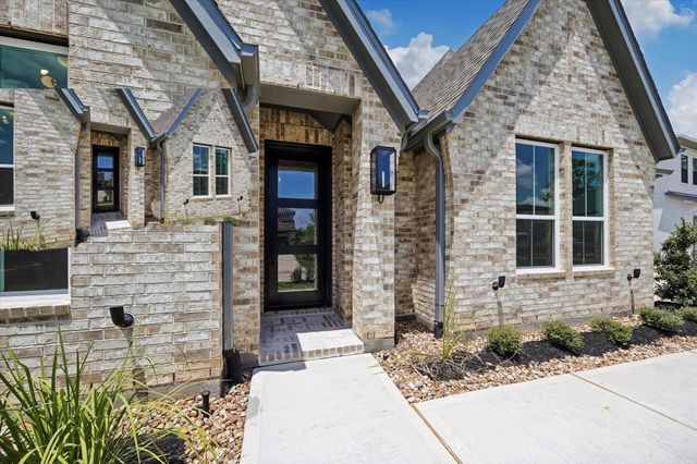 422 Venado View Court, Conroe, TX 77304