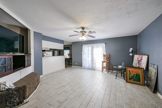 224 Zinn Drive, Crosby, TX 77532