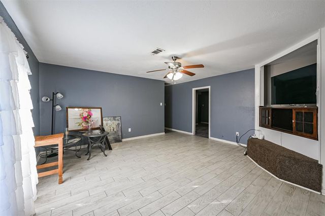 224 Zinn Drive, Crosby, TX 77532