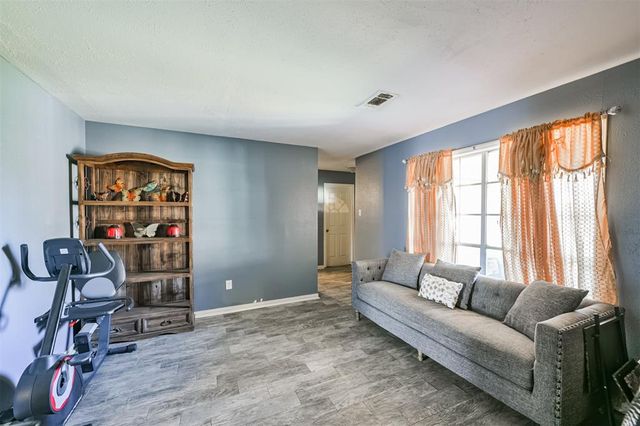 224 Zinn Drive, Crosby, TX 77532