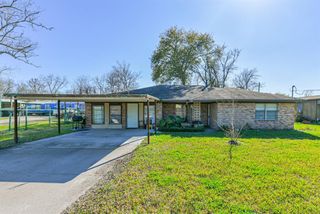 224 Zinn Drive, Crosby, TX 77532