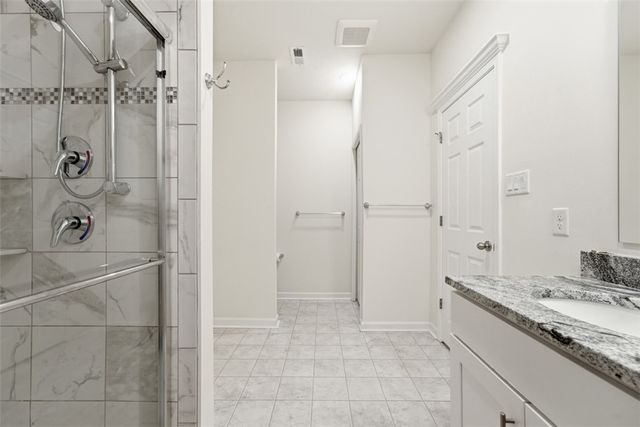 812 Curtman Ct, Plum Boro, PA 15068