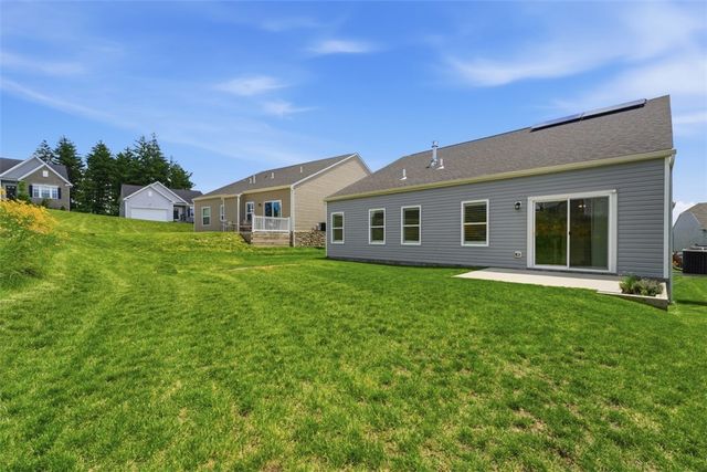 812 Curtman Ct, Plum Boro, PA 15068