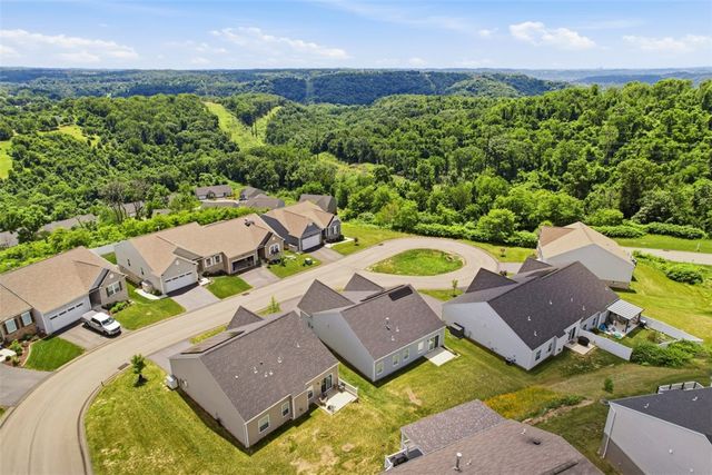 812 Curtman Ct, Plum Boro, PA 15068