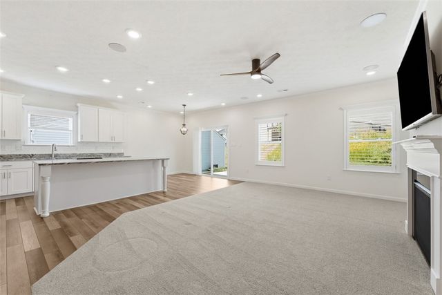812 Curtman Ct, Plum Boro, PA 15068