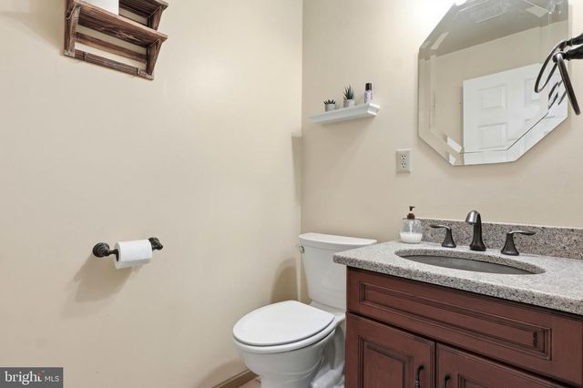 90 STEFFIE DR, Mount Wolf, PA 17347