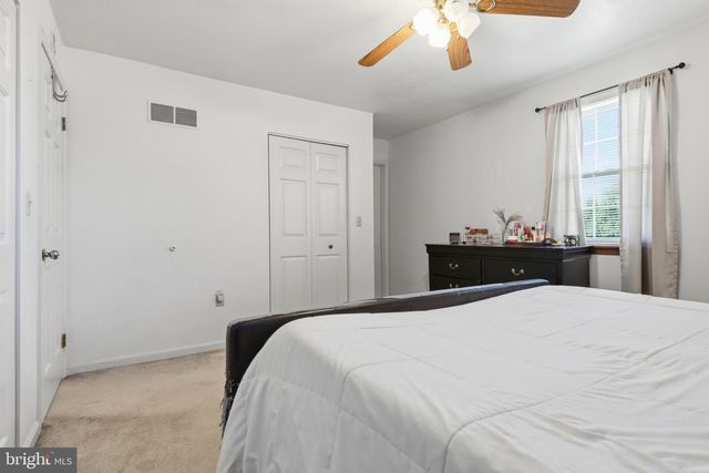 90 STEFFIE DR, Mount Wolf, PA 17347