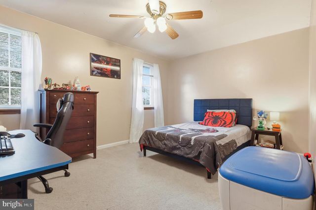 90 STEFFIE DR, Mount Wolf, PA 17347