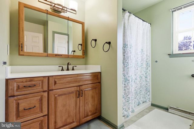 90 STEFFIE DR, Mount Wolf, PA 17347