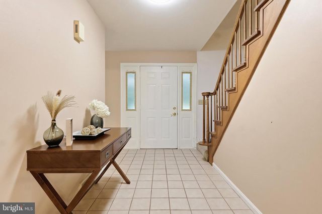 90 STEFFIE DR, Mount Wolf, PA 17347