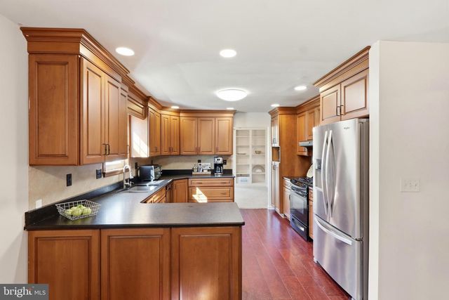 90 STEFFIE DR, Mount Wolf, PA 17347