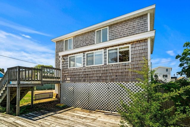 10 70th Street, Newburyport, MA 01950
