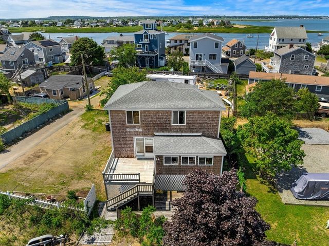 10 70th Street, Newburyport, MA 01950