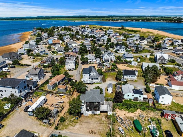 10 70th Street, Newburyport, MA 01950