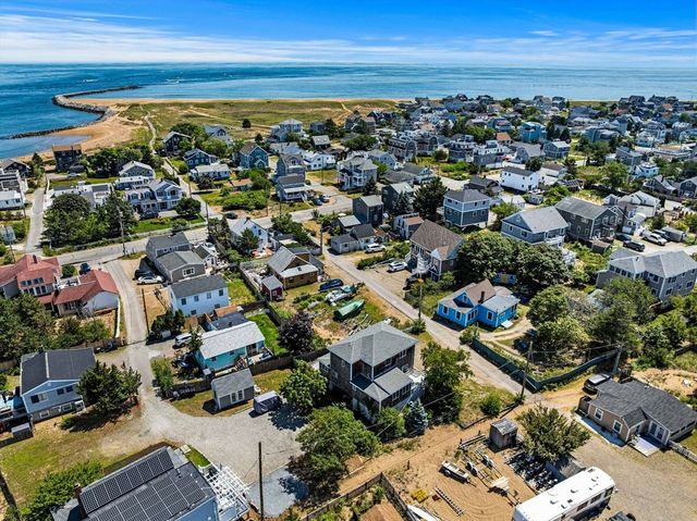 10 70th Street, Newburyport, MA 01950