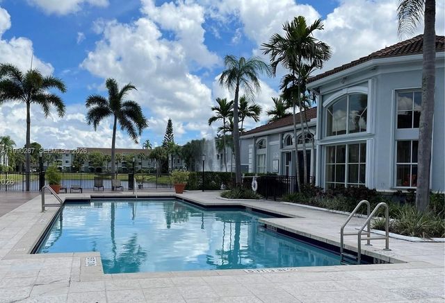 9640 NW 2 St 5106, Pembroke Pines, FL 33024