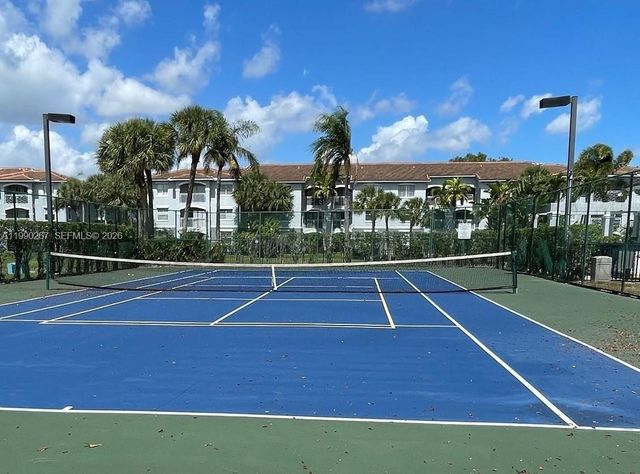 9640 NW 2 St 5106, Pembroke Pines, FL 33024