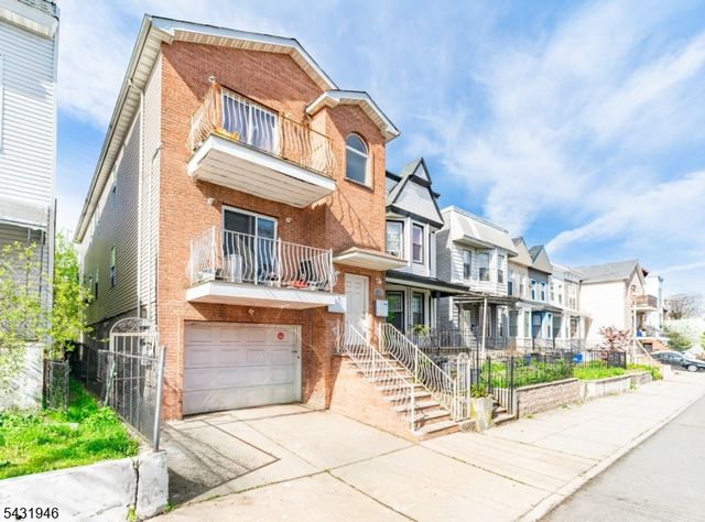 263 Forrest St, Jersey City, NJ 07304