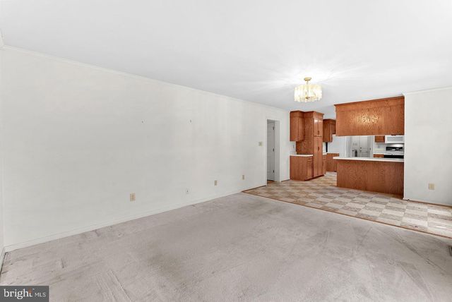 3709 HOWSEN AVE, Fairfax, VA 22030