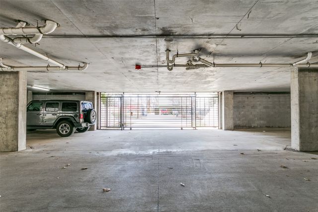 4040 N Hall Street 113, Dallas, TX 75219