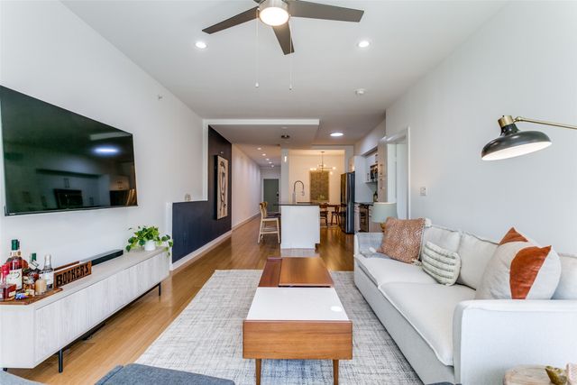 4040 N Hall Street 113, Dallas, TX 75219