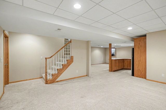 5571 Hickory Lane, Bay City, MI 48706